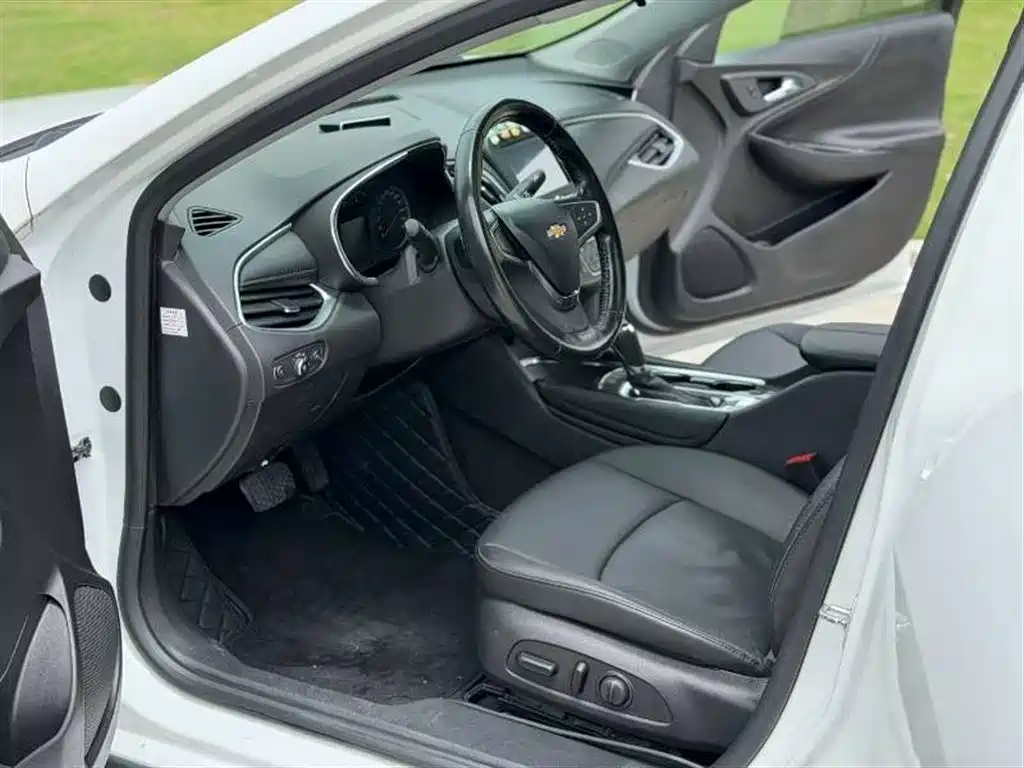 Chevrolet Malibu XL 2018 530T Auto RuiChi Edition фото 3