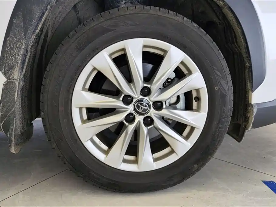 Toyota Corolla Cross 2023 2.0L Elite Edition фото 6