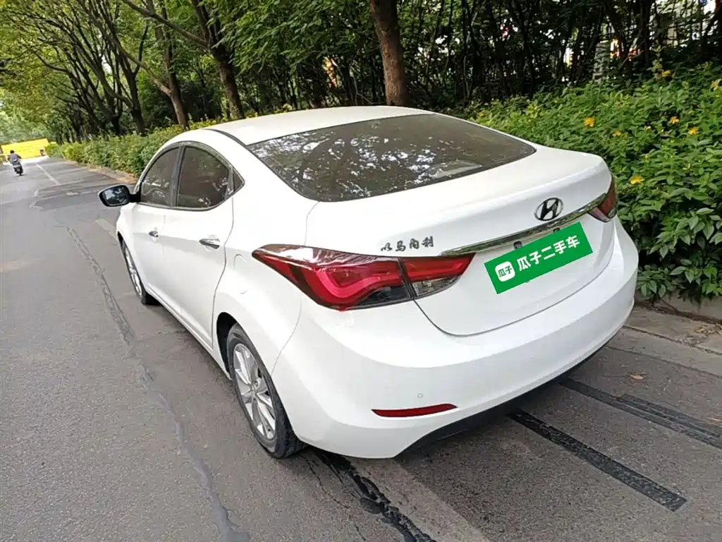 Hyundai Langdong 2016 1.6L Automatic Premium Edition фото 5