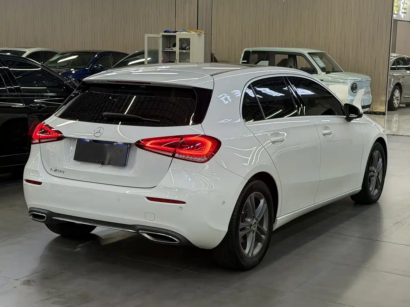 Mercedes-Benz A-Class (Import) 2020 2019 A 200 Dynamic Version