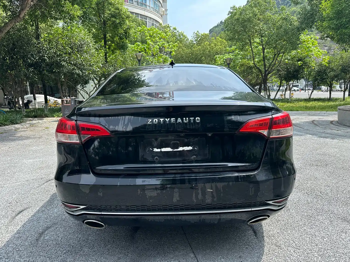Фото 4 - Zotye Z700