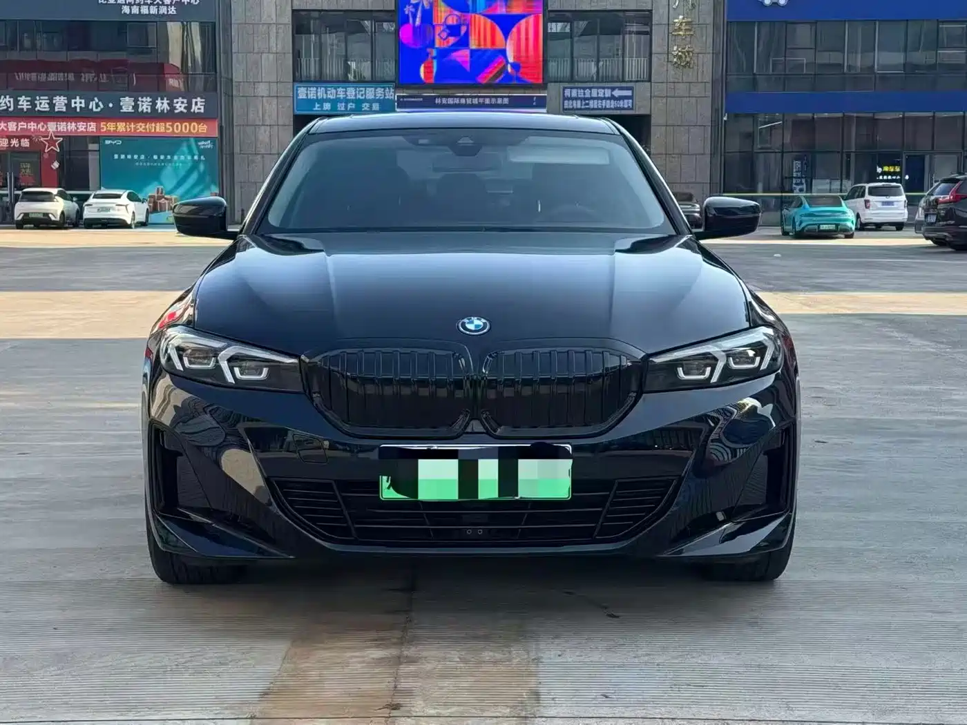 BMW i3 2024 eDrive 35 L фото 2