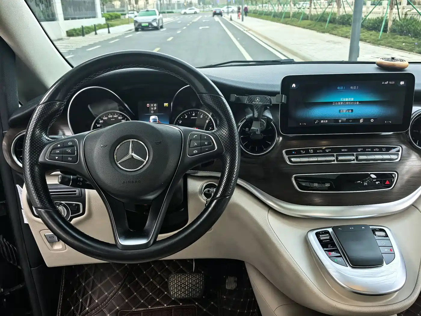 Mercedes-Benz V-Class 2021 V 260 Pilot Edition фото 9