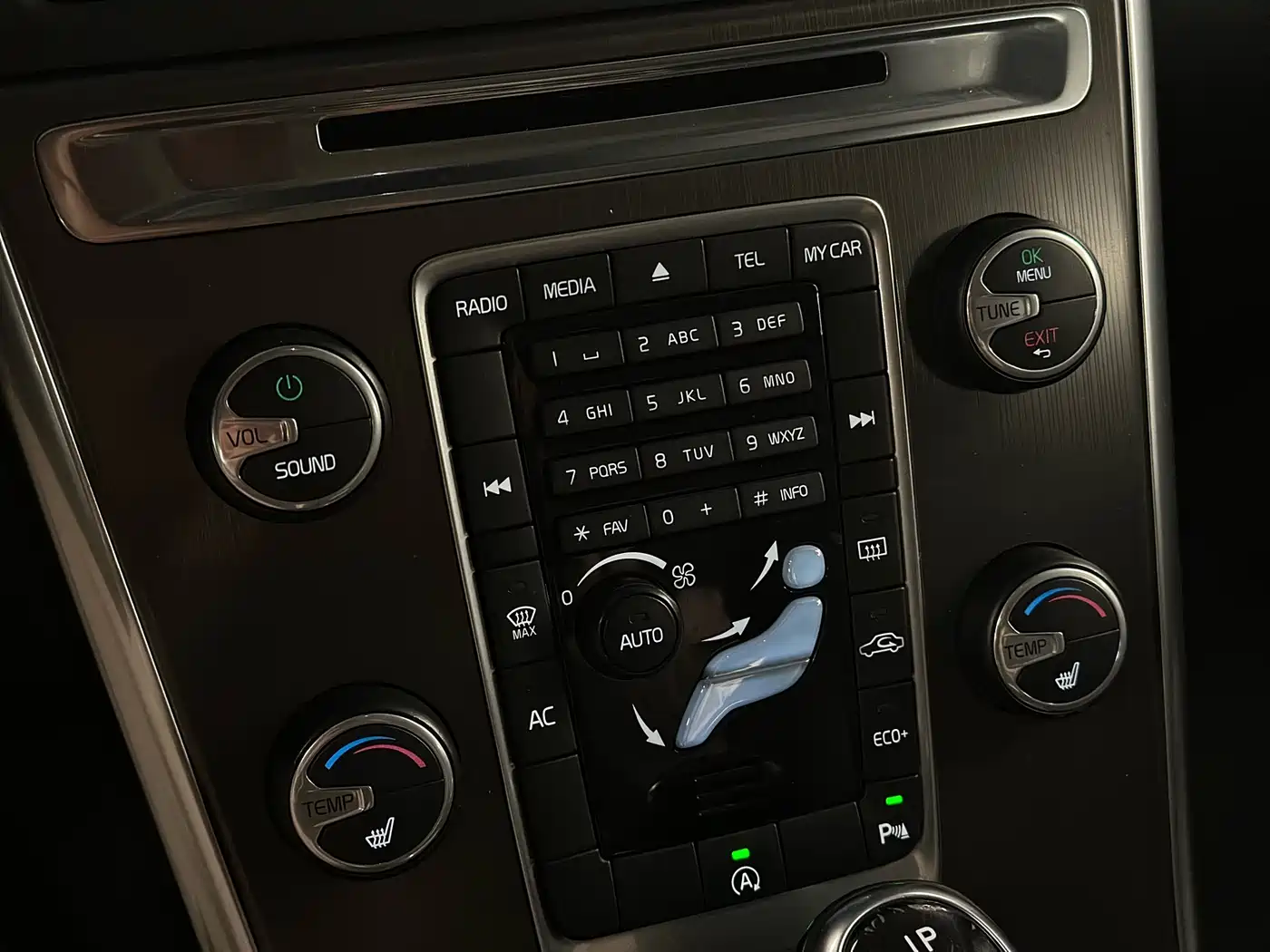 Фото 16 - Volvo XC60 (Import)