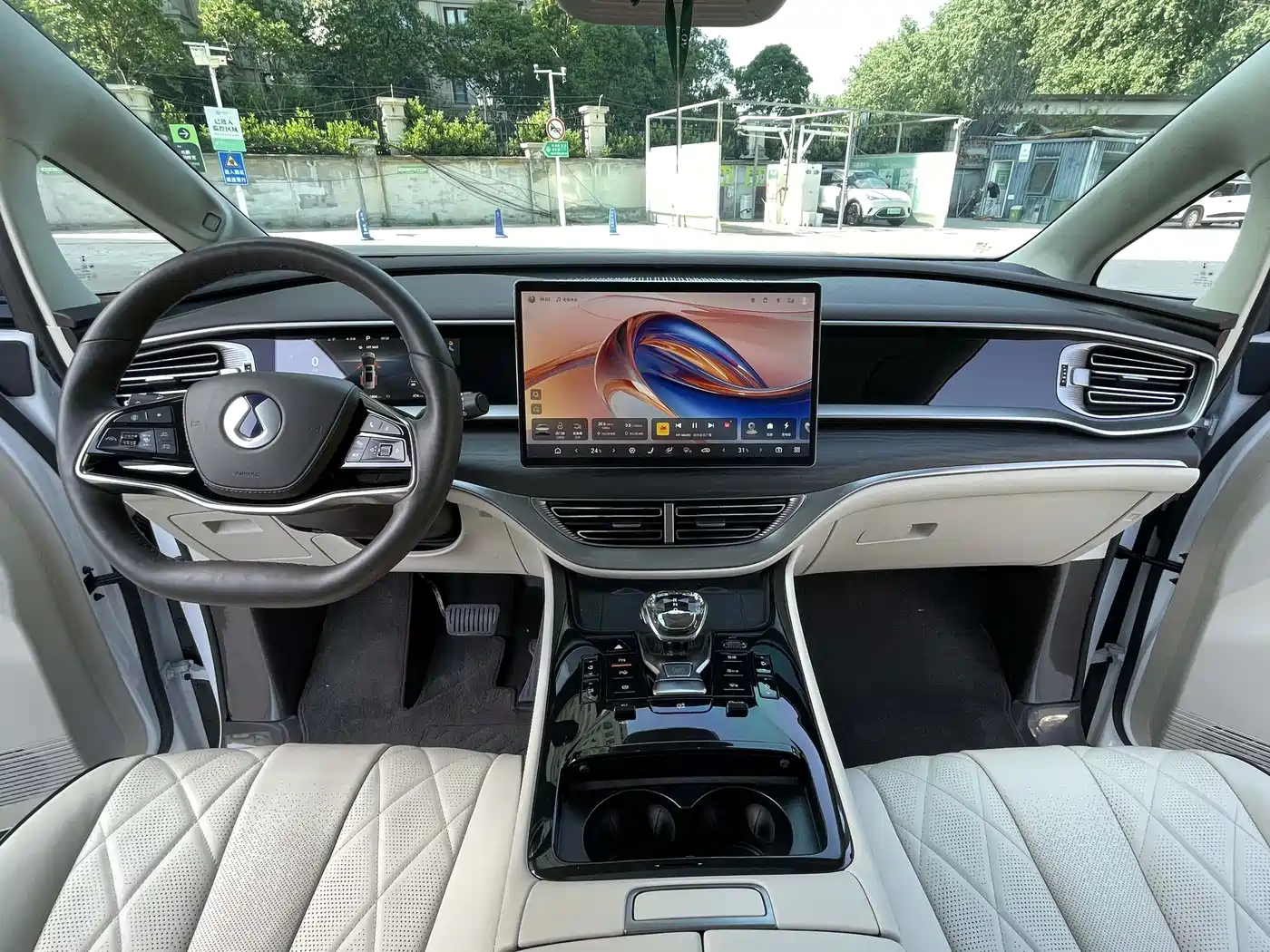 Denza D9 2024 DM-i 980 AWD Flagship фото 4