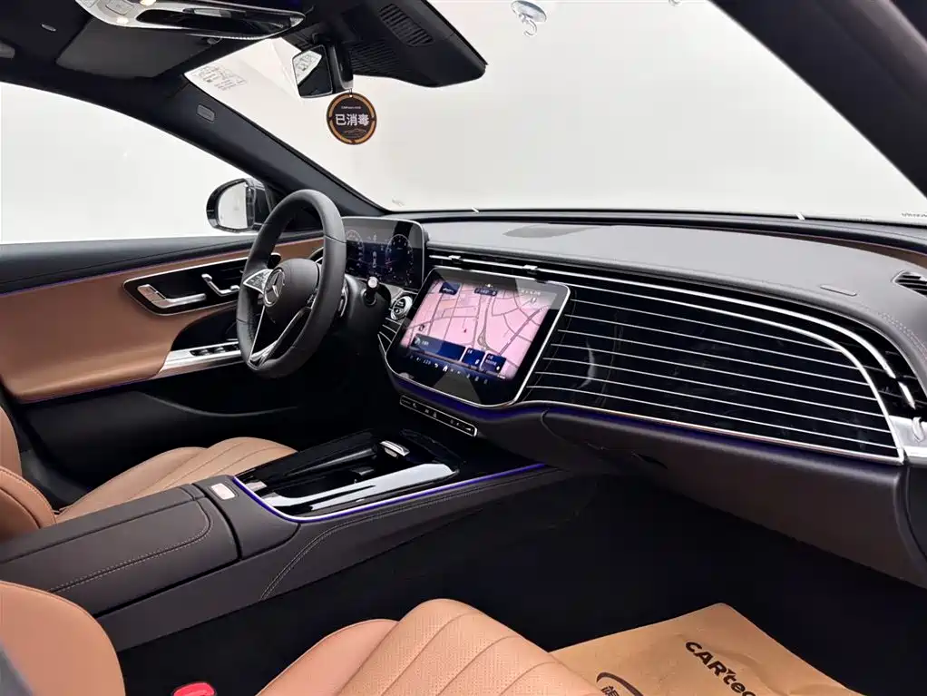 Mercedes-Benz E-Class 2025 E 260 L фото 11