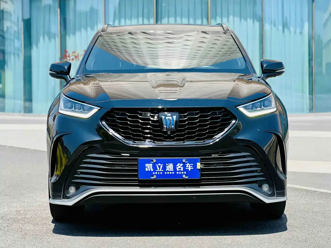 Toyota Crown Kluger 2022 2.5L HEV 4WD Flagship Edition фото 2
