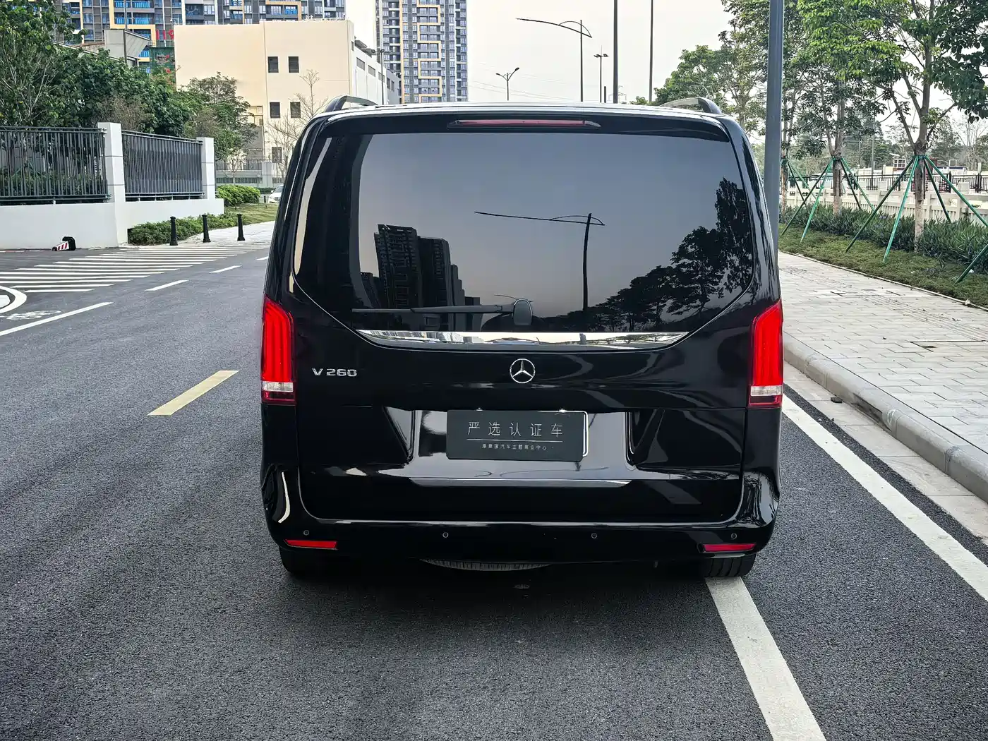 Mercedes-Benz V-Class 2021 V 260 Pilot Edition фото 6