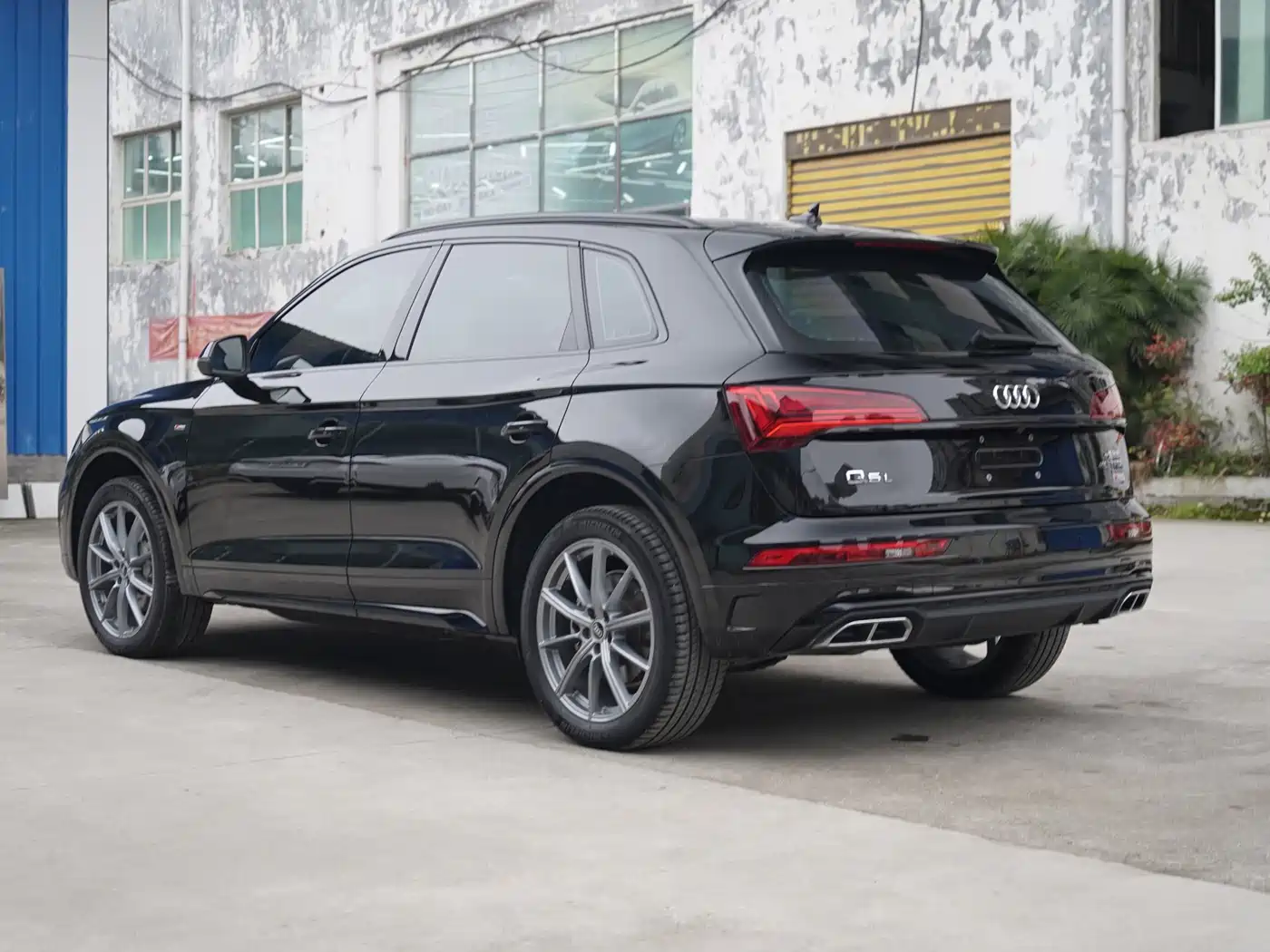 Audi Q5L 2023 40T Luxury Dynamic фото 7