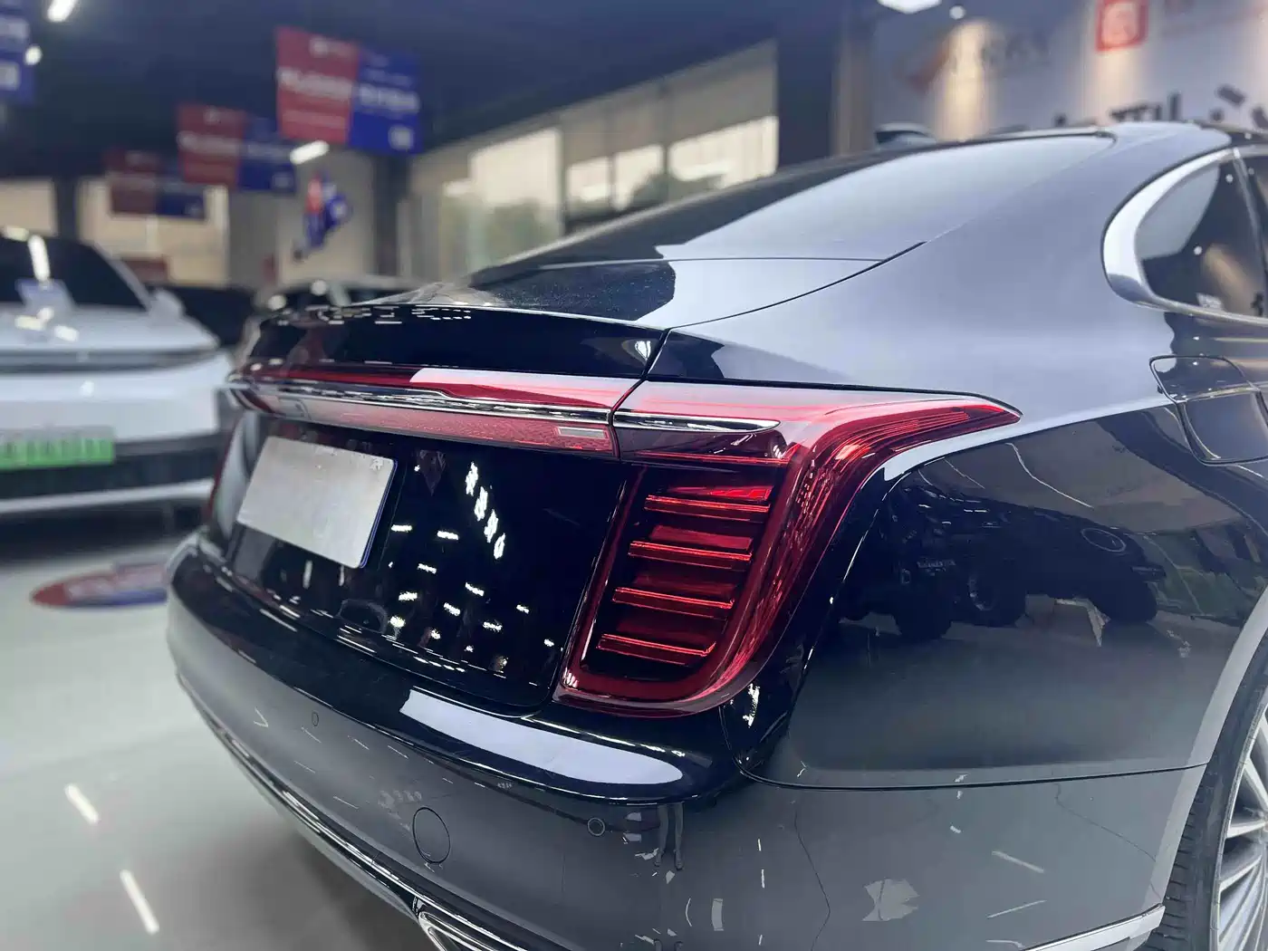Hongqi H9 2020 2.0T Smart Connection Qi Xiang Edition фото 15