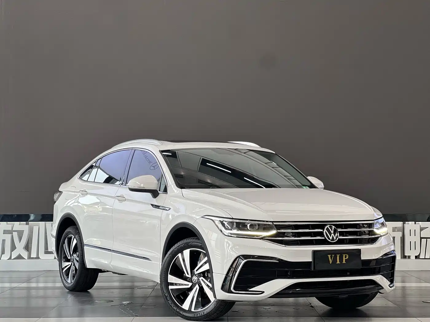 Volkswagen Tiguan X 2021 330TSI 2WD Premium Edition фото 3