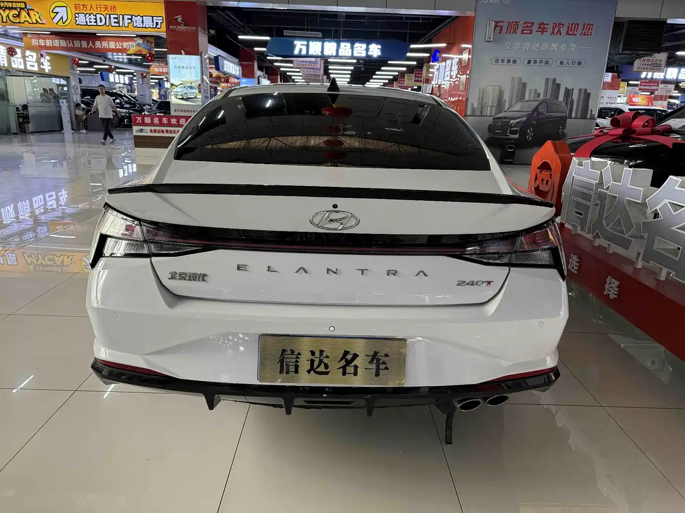 Hyundai Elantra 2022 240TGDi DCT LUX Premium Edition фото 20