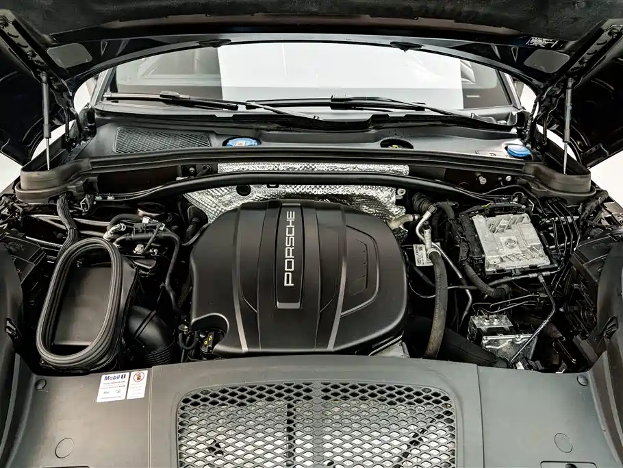 Porsche Macan 2018 Macan 2.0T фото 25