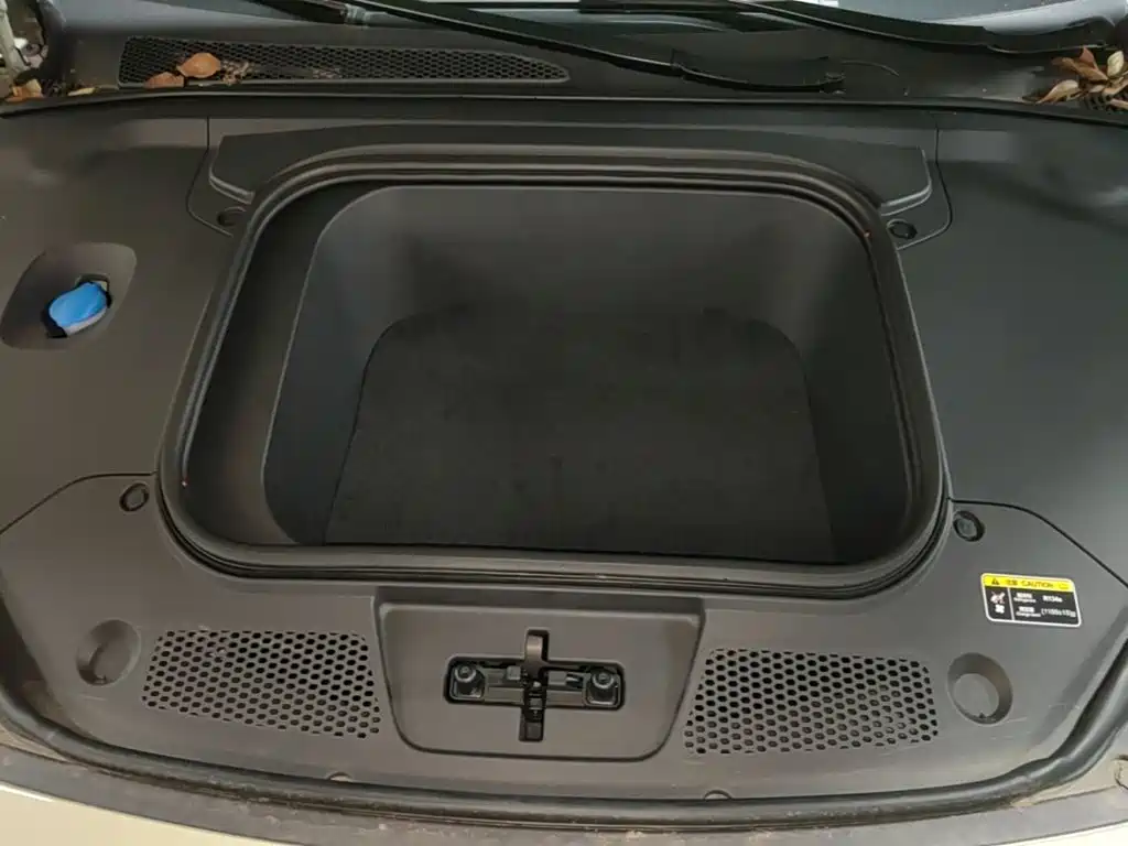 Hongqi EH7 2026 2025 690 Smart Selection Edition