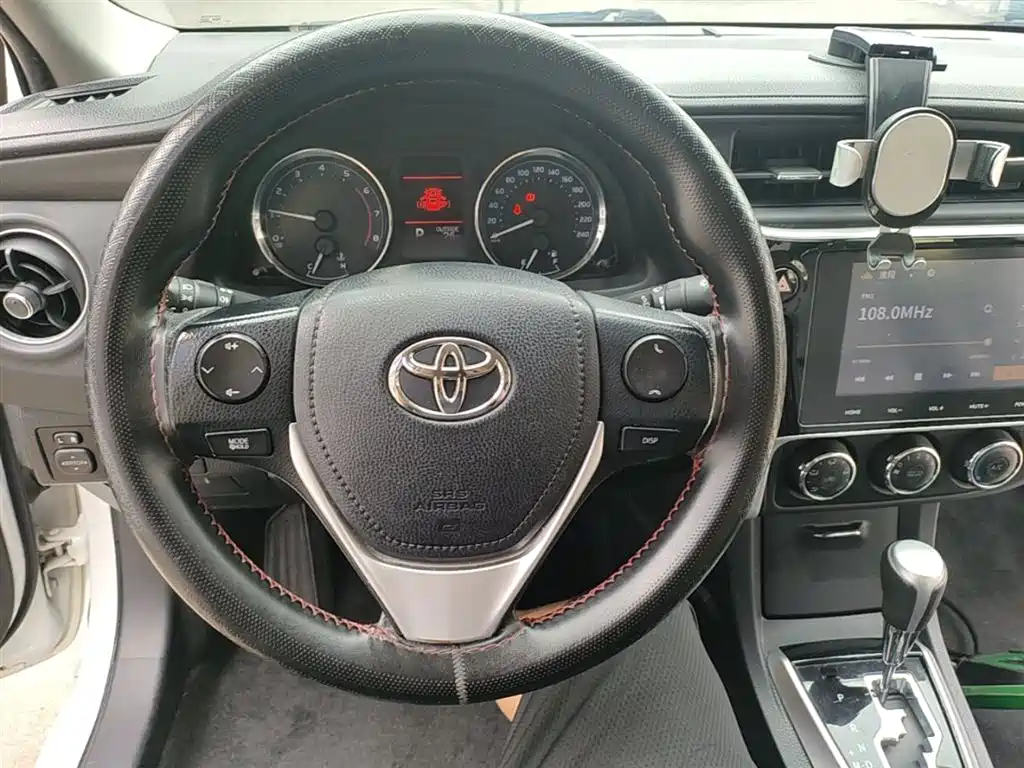 Toyota Corolla 2017 Facelift 1.2T S-CVT GL-i фото 11