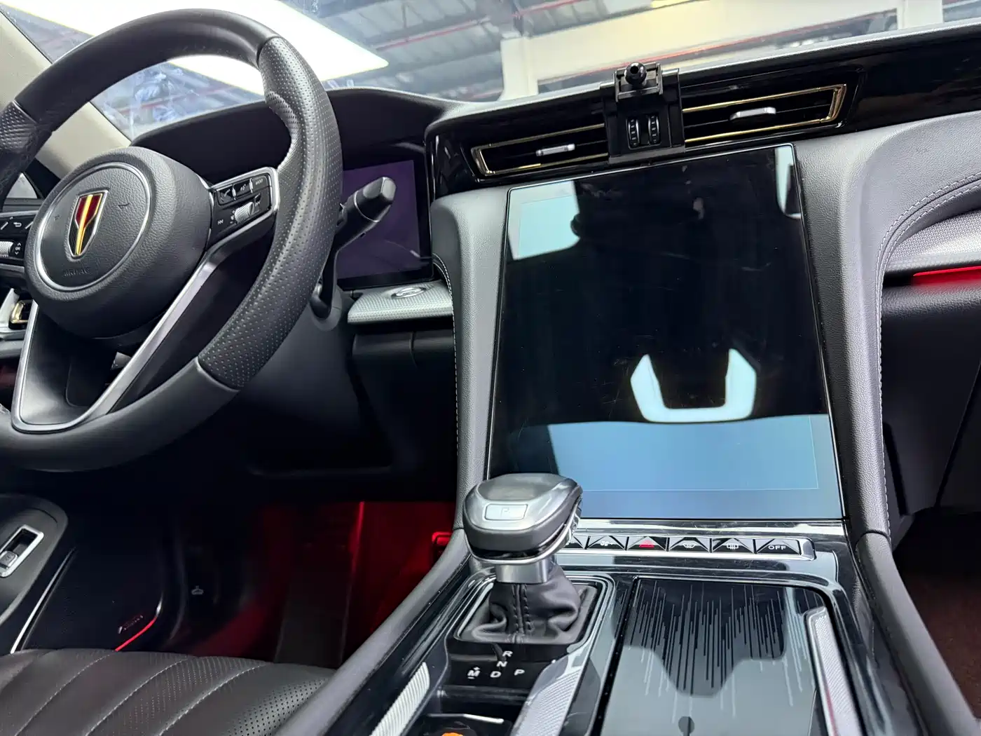 Hongqi H5 2023 2.0T Auto Smart Connect Flag Comfort фото 16