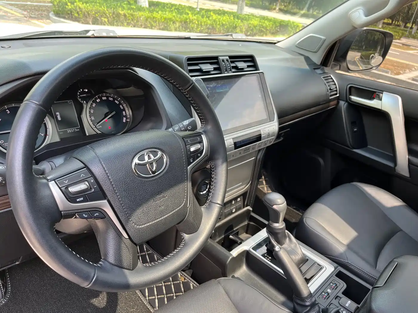 Toyota Prado 2018 3.5L Automatic TX-L Rear-mounted Spare Tire фото 4