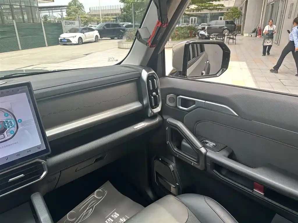 JIETU TRAVELER