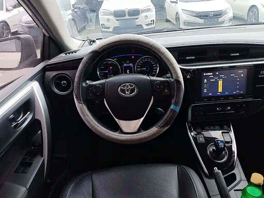 Toyota Levin Twin Engine E+ 2019 1.8PH V E-CVT Luxury Edition фото 3