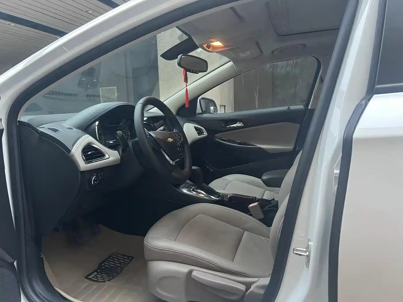 Chevrolet Cruze 2015 1.4T DCG Flagship фото 5