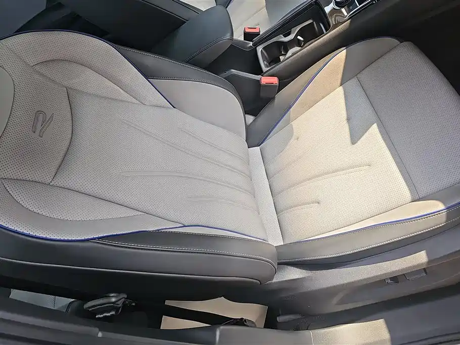 Volkswagen Tayron 2025 Model Tayron L 380TSI 4WD Luxury Easy Package фото 8