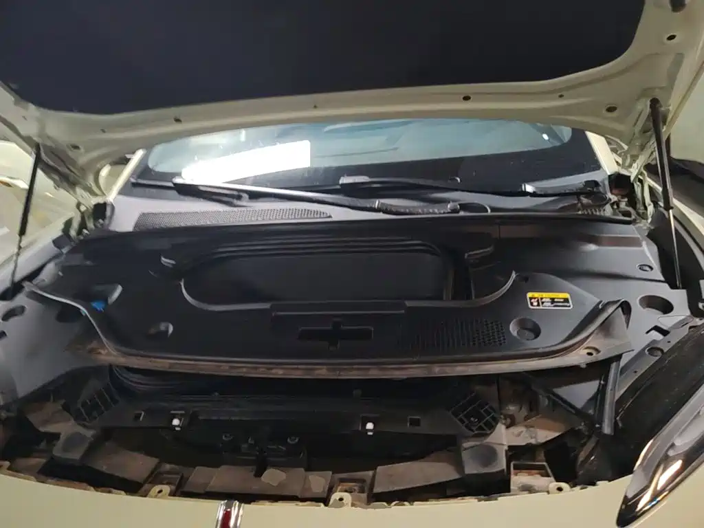 Hongqi EH7 2026 2025 690 Smart Selection Edition