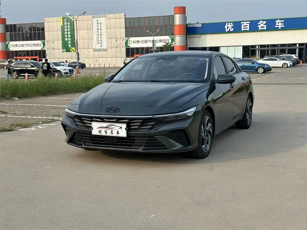 Hyundai Elantra 2023 Model 1.5L CVT LUX Premium Edition
