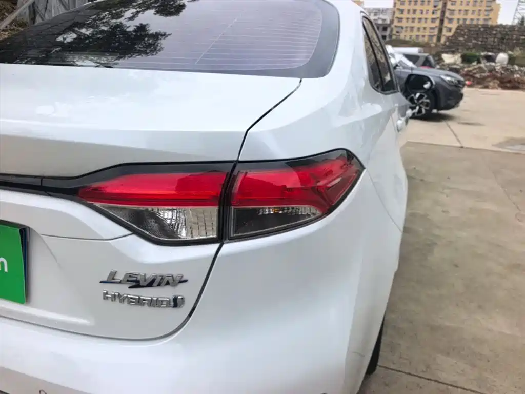 Toyota Levin 2021 Dual Engine 1.8H E-CVT Sport фото 8