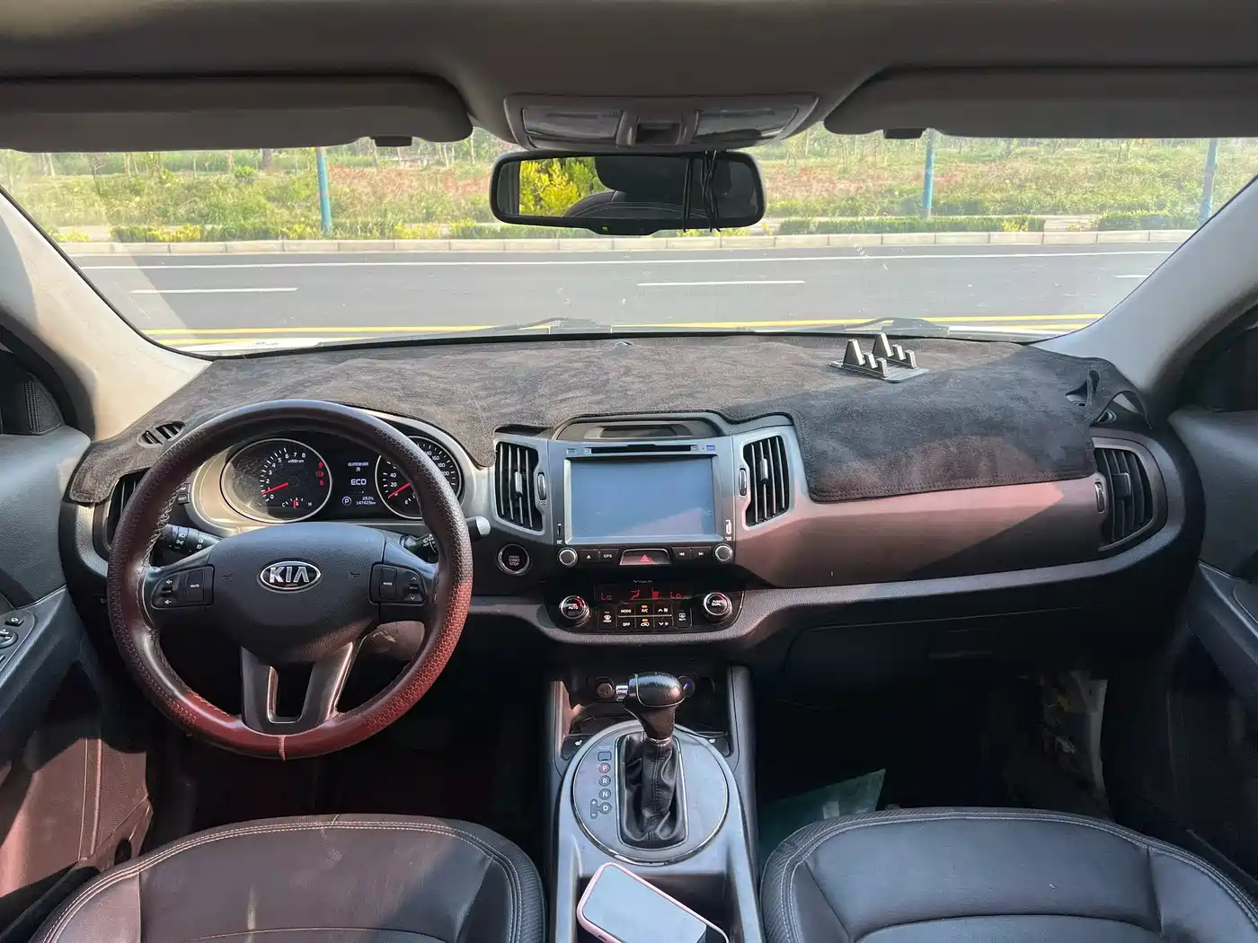 Kia Sportage 2015 2.0L Automatic 2WD DLX фото 5