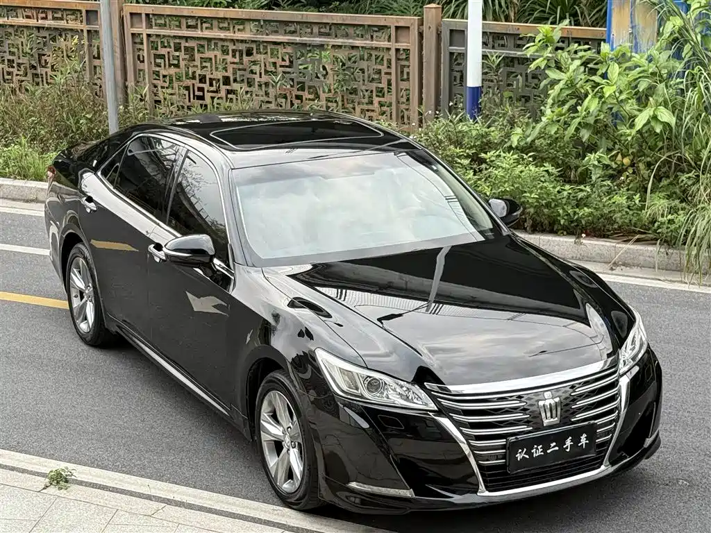 Toyota Crown 2015 2.0T Fashion фото 11