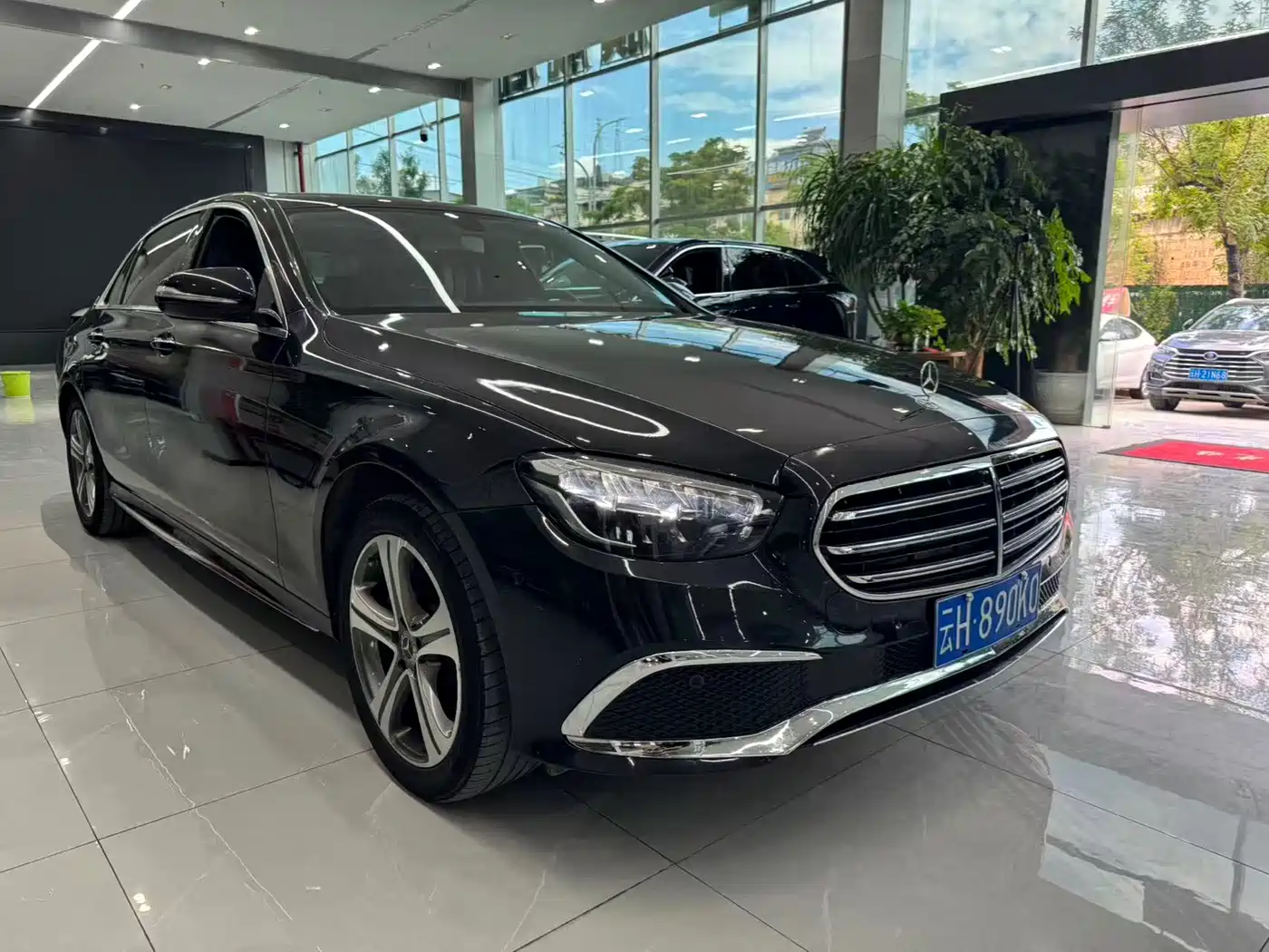 Mercedes-Benz E-Class 2020 Model E 260 L Sport фото 10