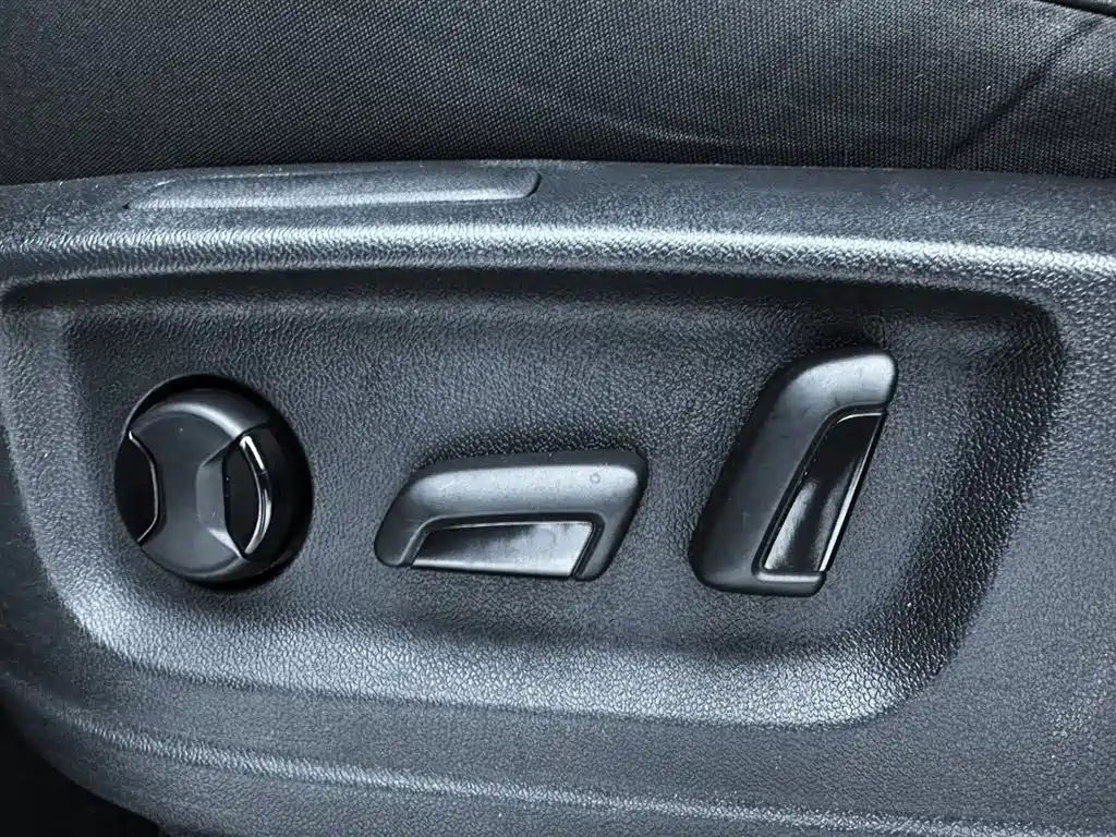 Škoda Karoq 2023 TSI280 Premium Edition фото 12