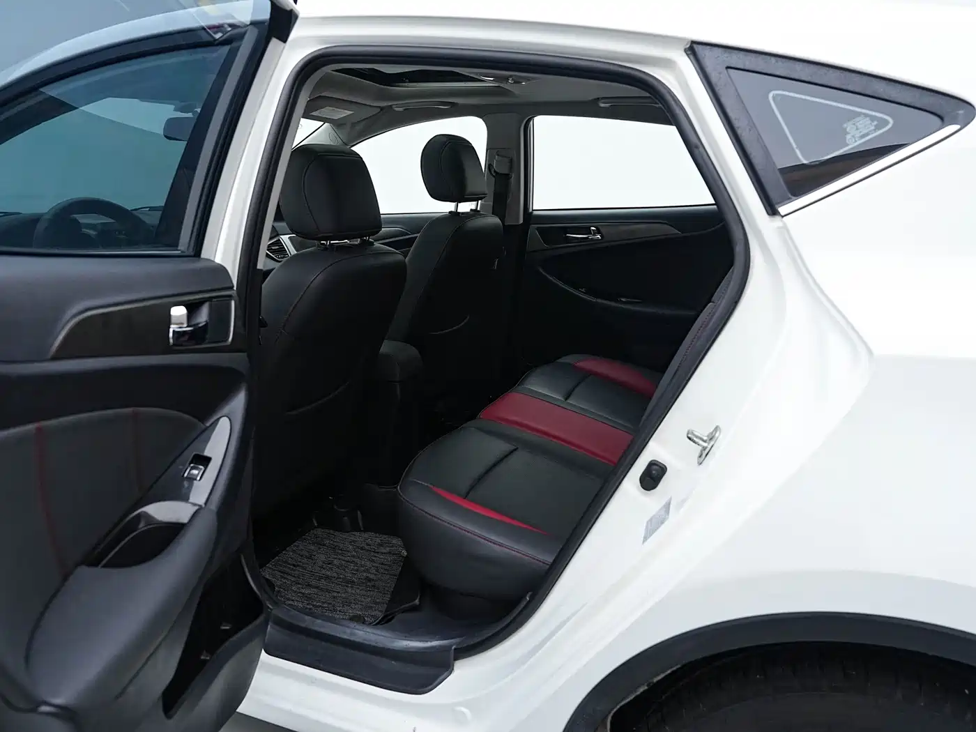 Changan Eado XT 2017 2016 1.6L Manual Stylish Cool Edition