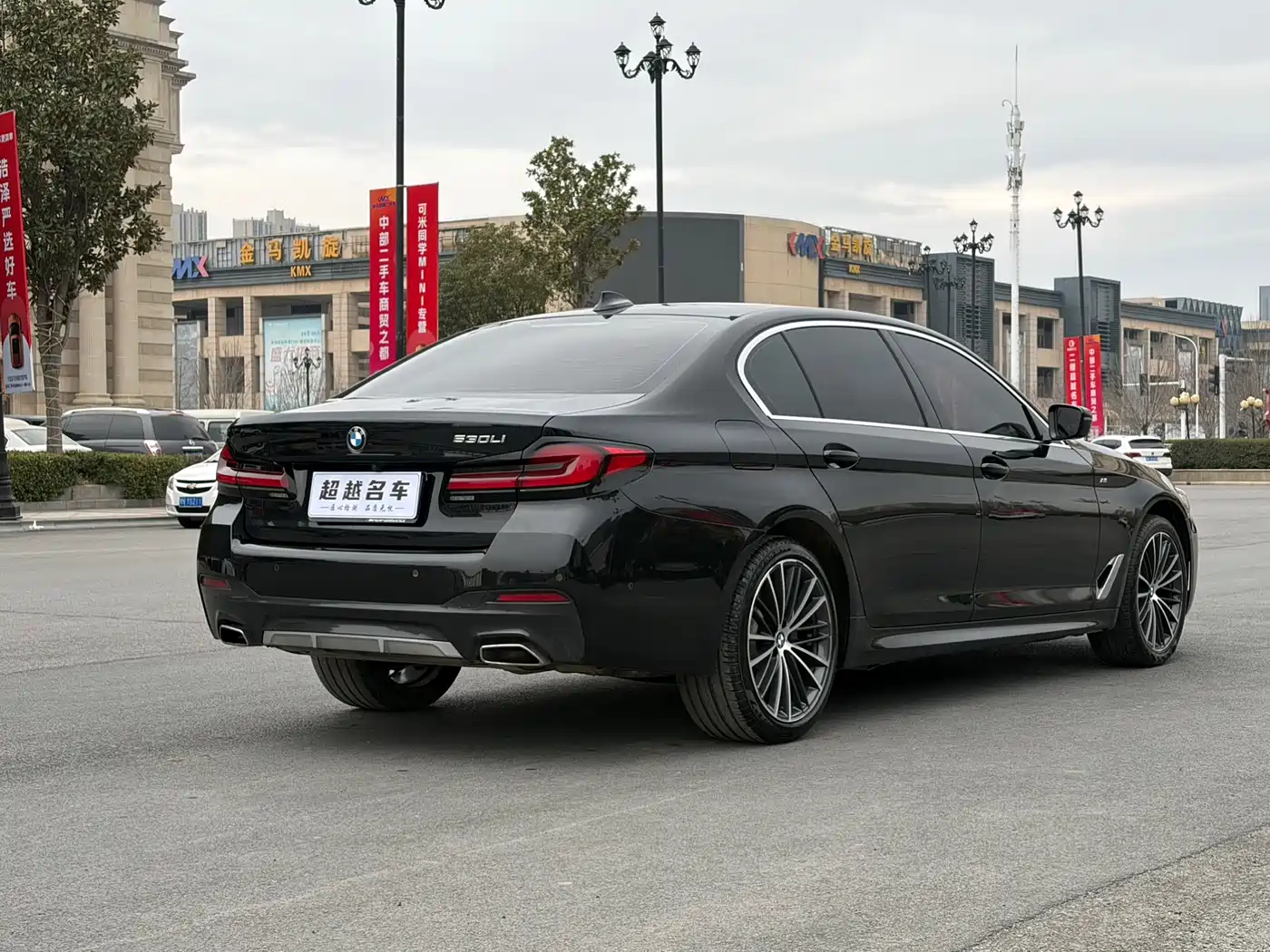 BMW 5 Series 2022 Model Second Facelift 530Li Leading M Sport Package фото 4