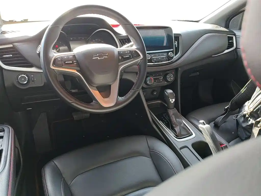Chevrolet Monza 2022 Mild Hybrid RS 330T Automatic Comfort Edition фото 10