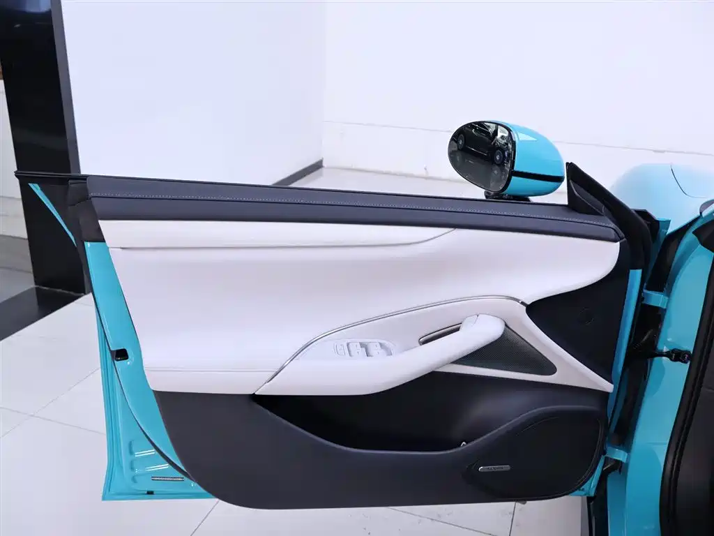 Xiaomi Auto Xiaomi SU7 2024 AWD Extended Range Advanced Smart Driving Max Edition фото 18