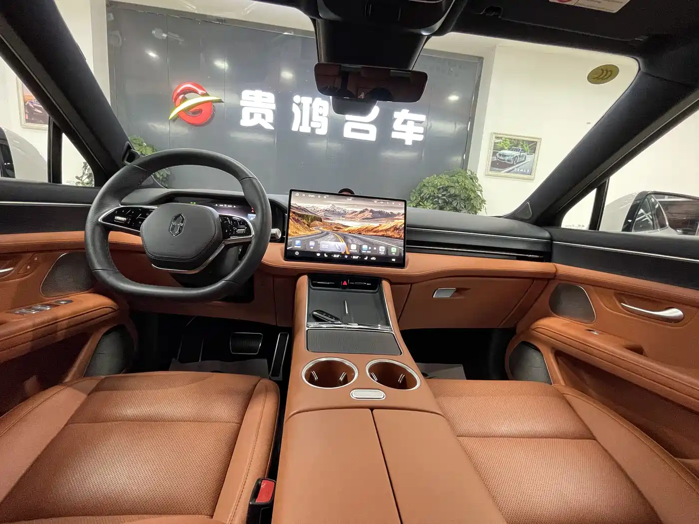 AITO Wenjie AITO M5 2025 Extended Range Ultra AWD фото 5