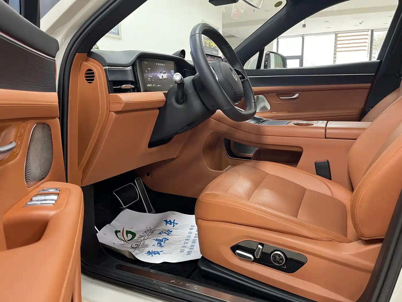 AITO Wenjie AITO M5 2025 Extended Range Ultra AWD фото 6