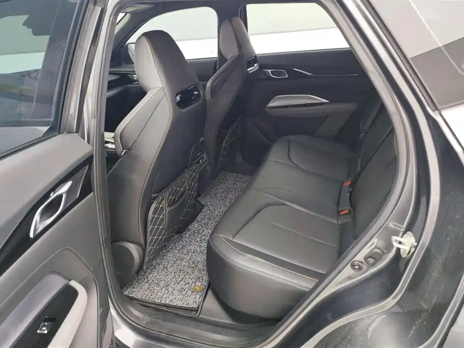 CHANGAN CHANGAN AUCHAN Z6