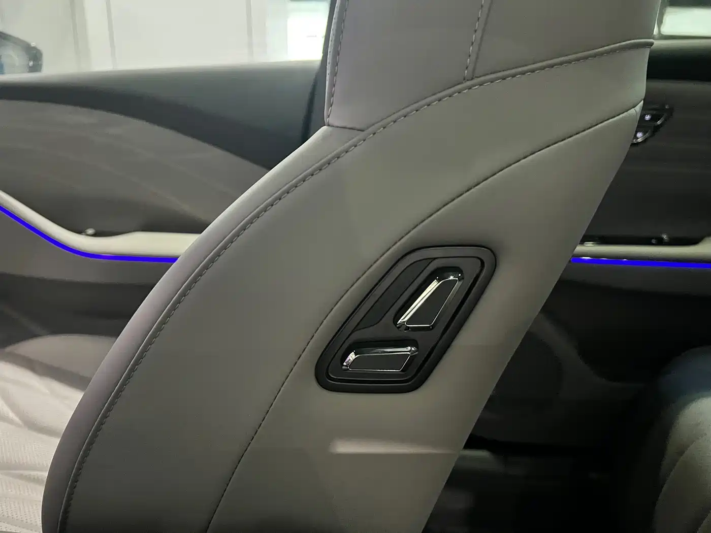 Geely Galaxy Galaxy Xingyao 8 2025 130km EM-P Starship Edition фото 27