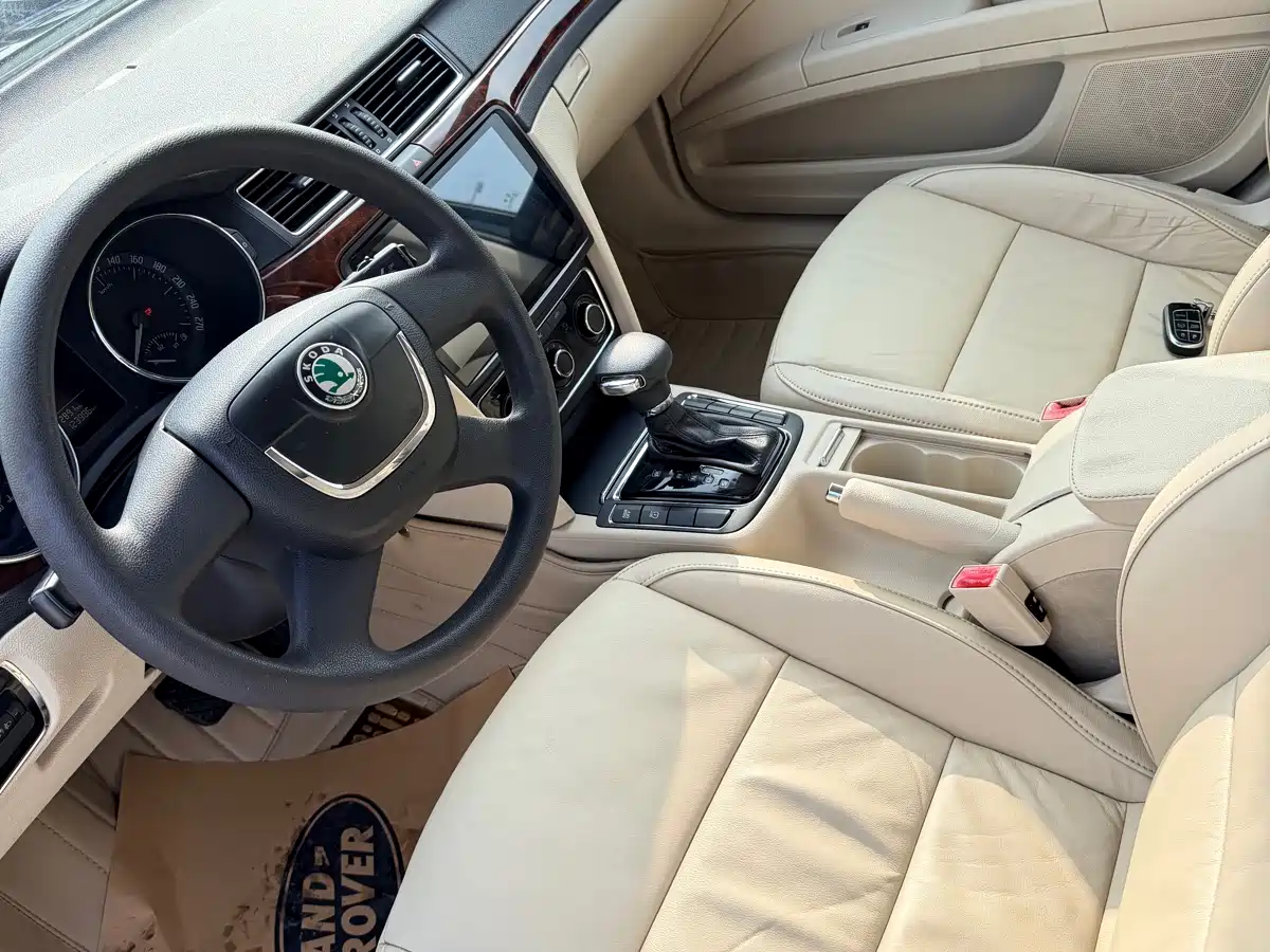 Škoda Superb 2012 1.8TSI Automatic Elegance Edition фото 7