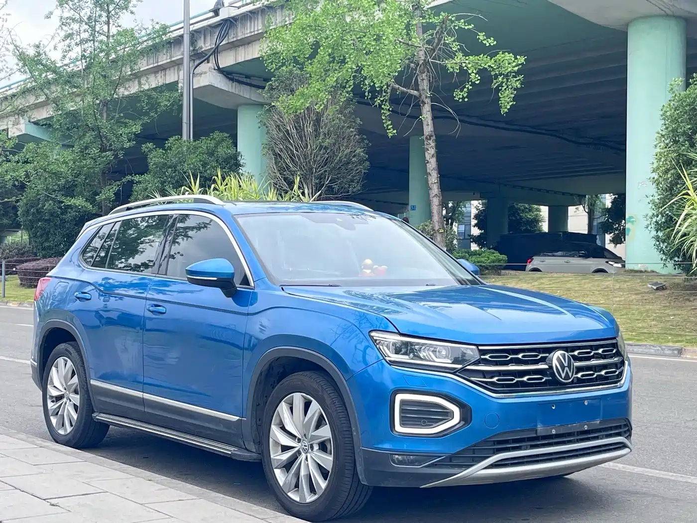 Volkswagen Tayron 2019 330TSI 2WD Luxury Plus China VI фото 12