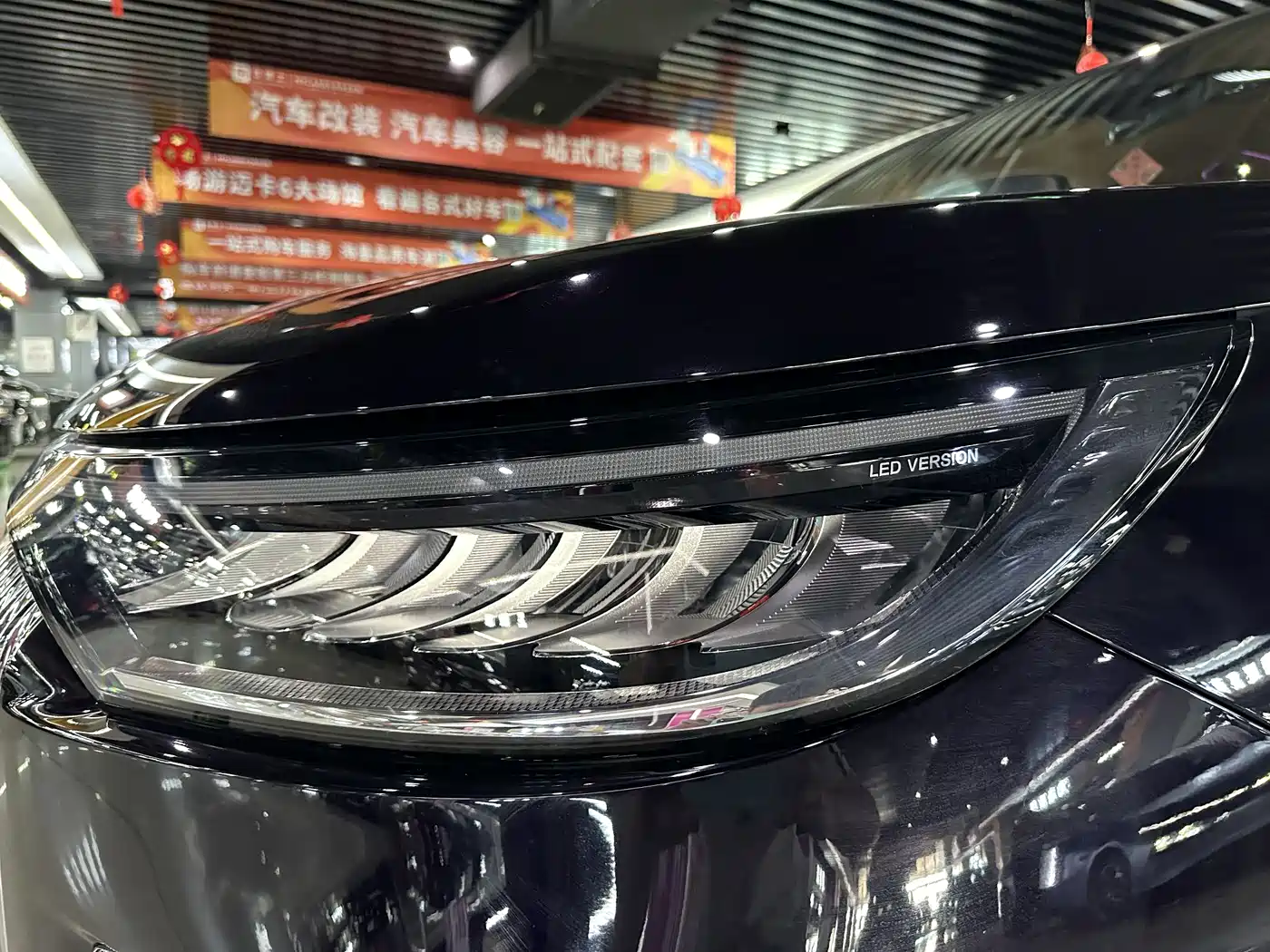Voyah Auto Voyah Dreamer 2025 PHEV 4WD Kunpeng Premium Edition фото 3