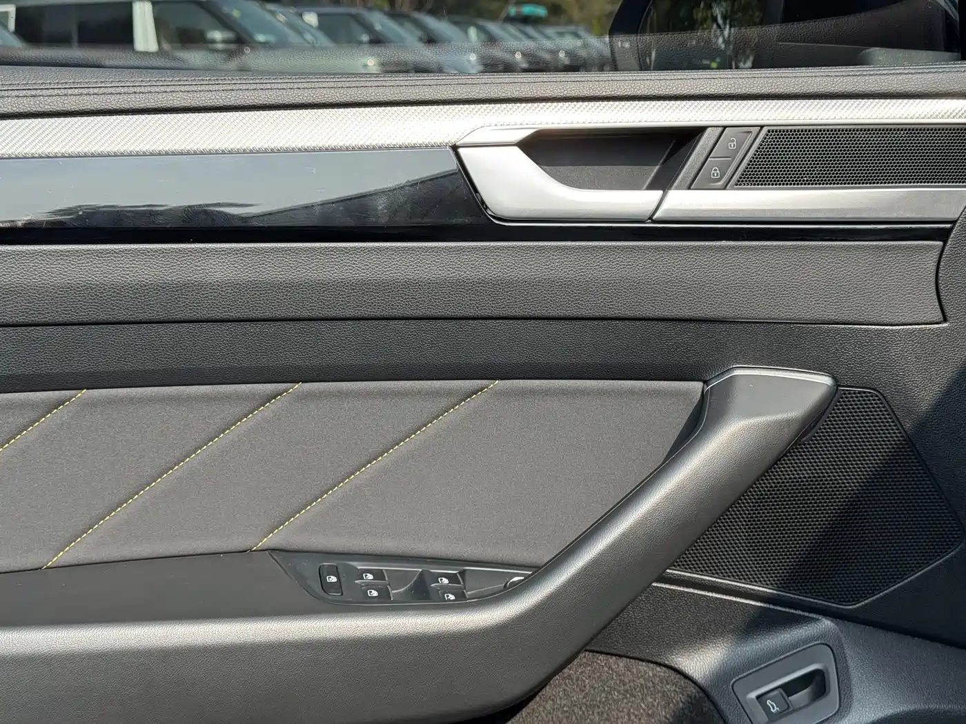 Volkswagen FAW-Volkswagen CC 2023 380TSI Eye-catching Edition фото 6