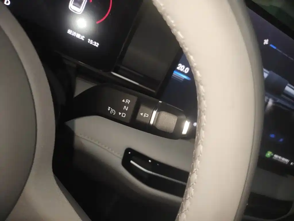 Besturn Yueyi 03 2026 2025 Model 565km Enjoy Edition