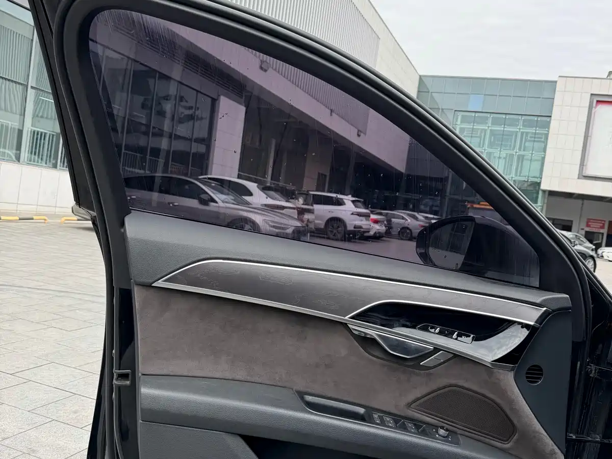 Audi A8 2018 A8L 55 TFSI quattro Launch Elite фото 6
