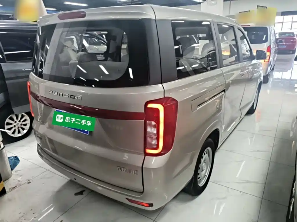 Dongfeng Fengguang Fengguang 380 2023 2022 1.5L Classic Minibus (7-seater)