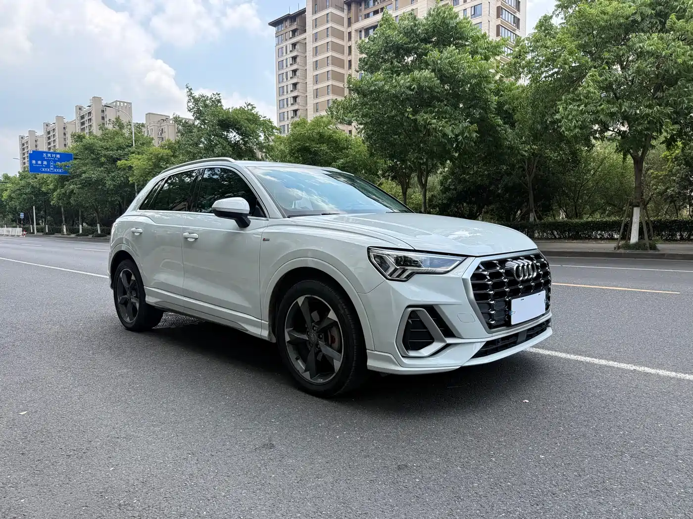 Audi Q3 2019 40 TFSI Fashion Dynamic фото 3