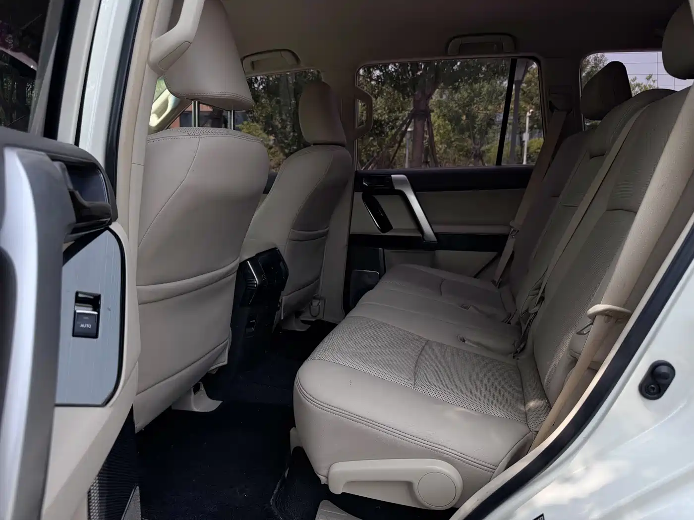 Toyota Prado (Import) 2014 2.7L Automatic Standard Edition фото 19
