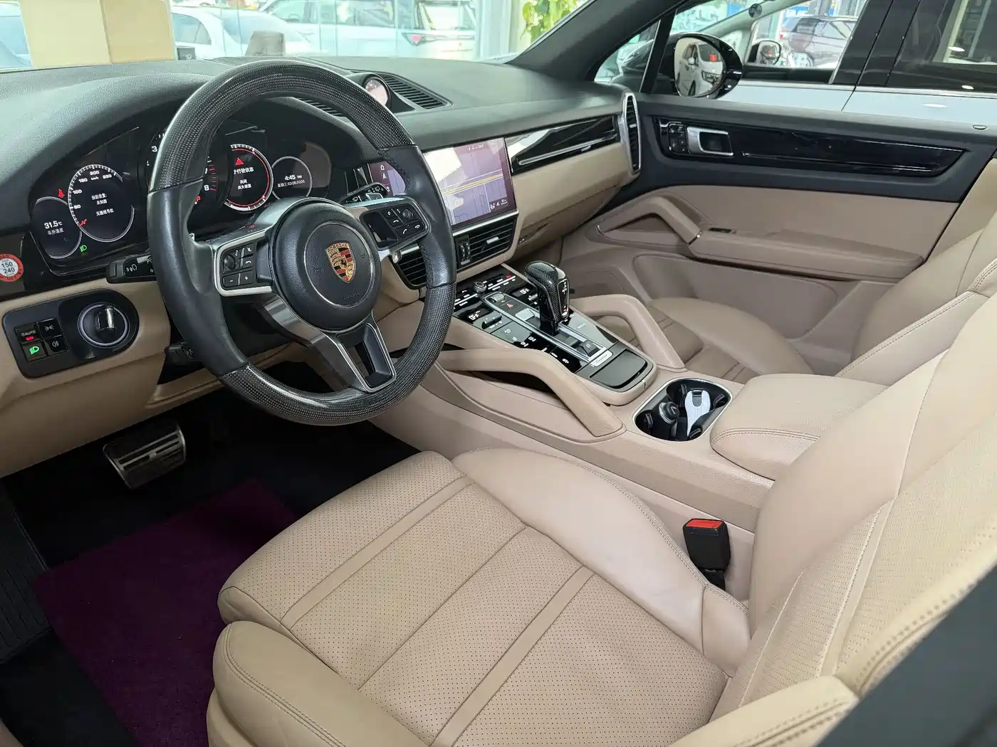 Фото 8 - Porsche Cayenne